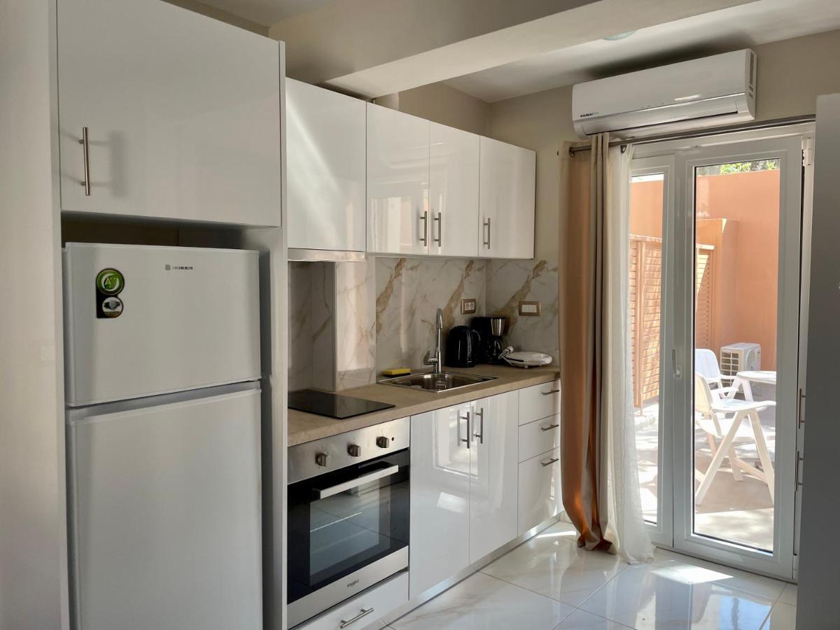 Arian Apartments 아르고스톨리온 외부 사진