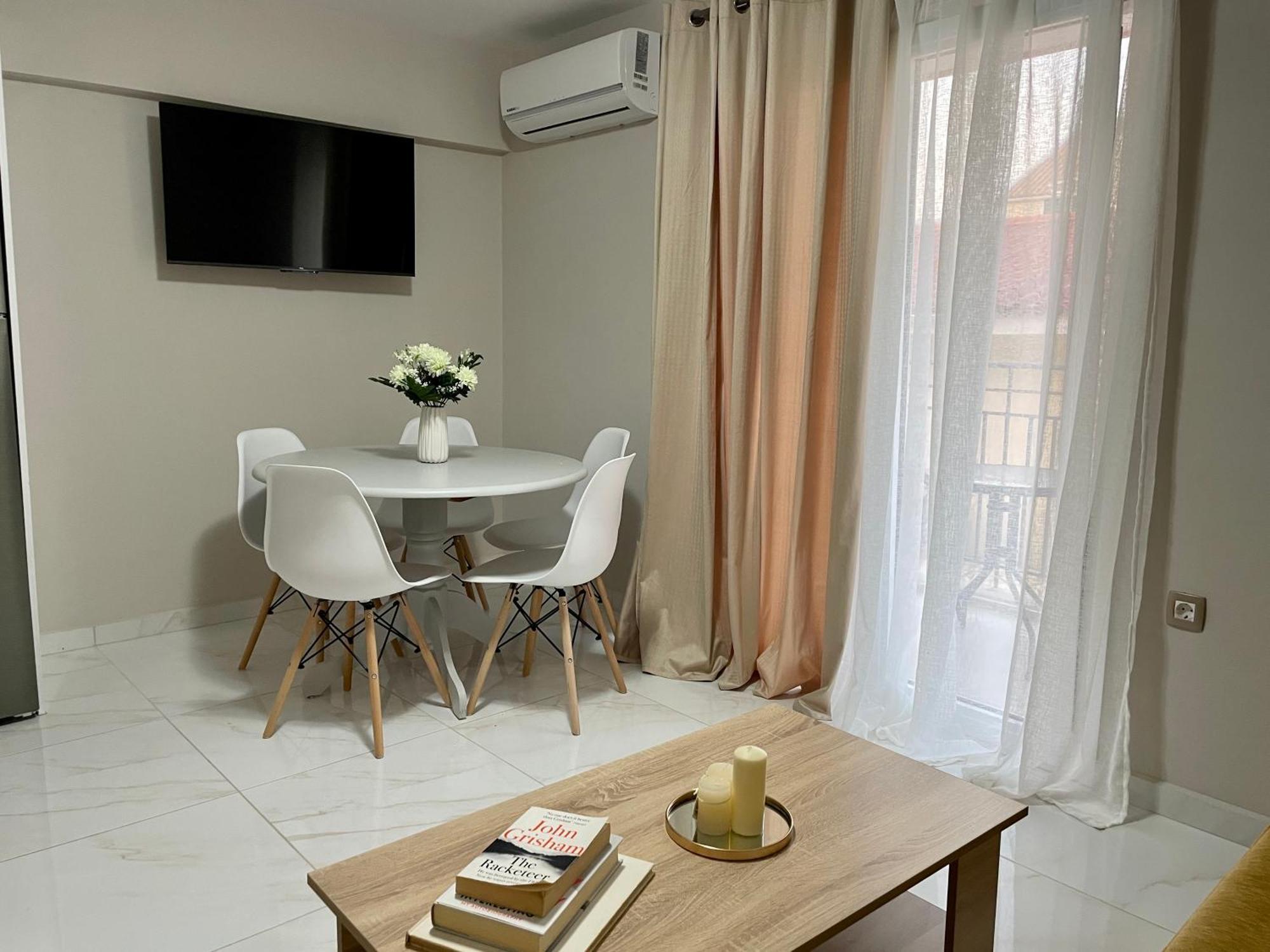 Arian Apartments 아르고스톨리온 외부 사진