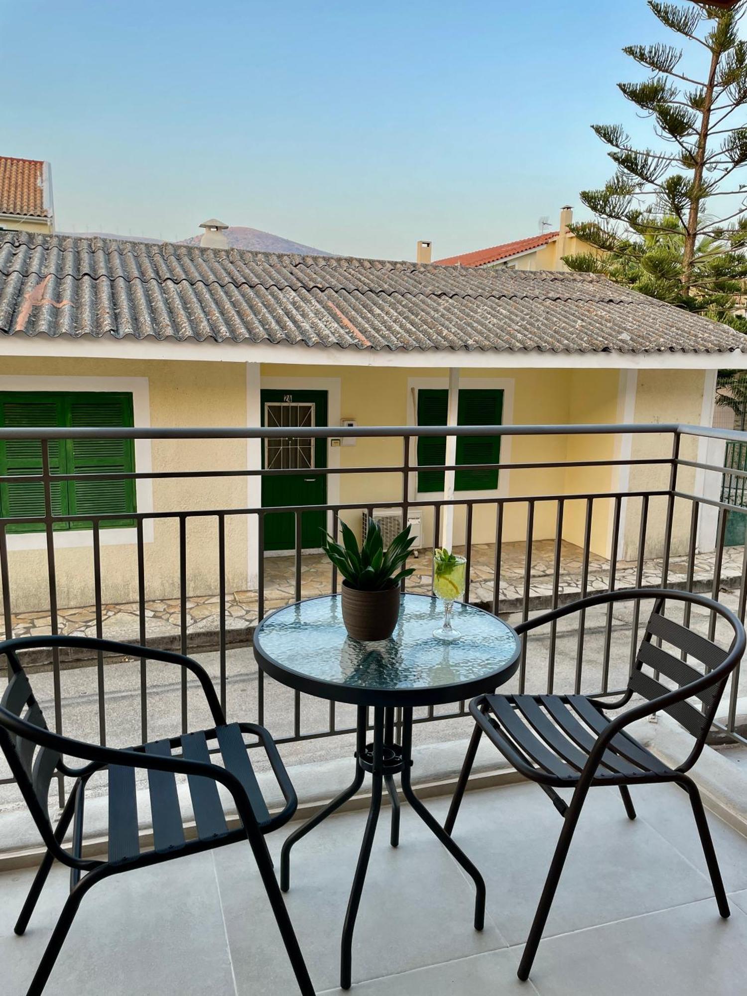 Arian Apartments 아르고스톨리온 외부 사진
